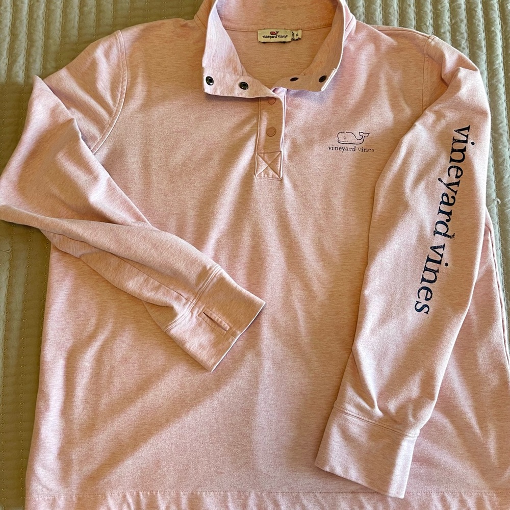 EUC Vineyard Vines Sweatshirt
